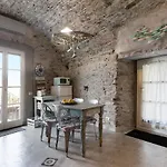 Cactus House 아파트 *